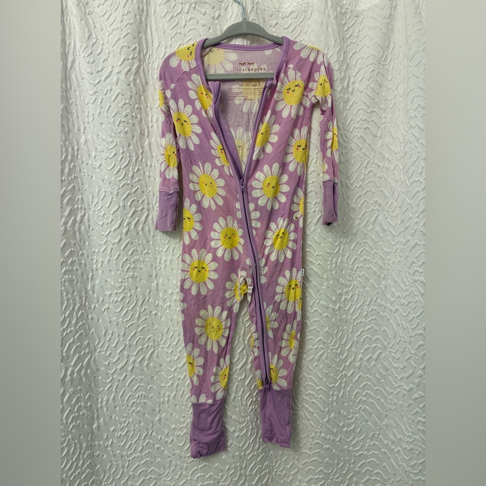 Little Sleepies Daisies zippy 12-18